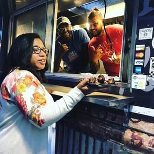 Meet your Posher, Elizabeth